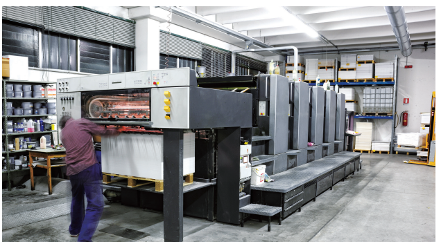 인쇄 및 사진현상관련 조작원-하는일,-업무환경,-되는법- 학과,-전망