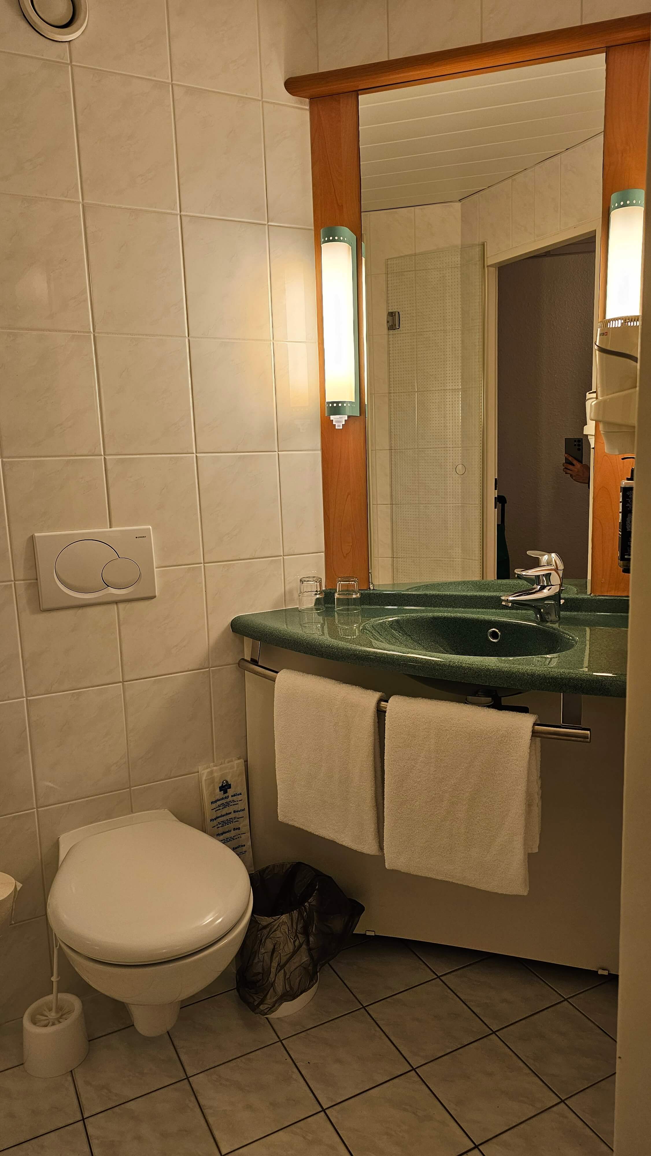 체코 프라하 여행 숙소 이비스 말라스트라나