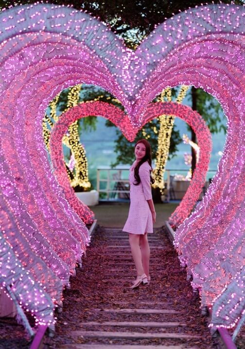 청도 프로방스 빛축제에서는 산타마을 빛축제도 함께 열립니다.