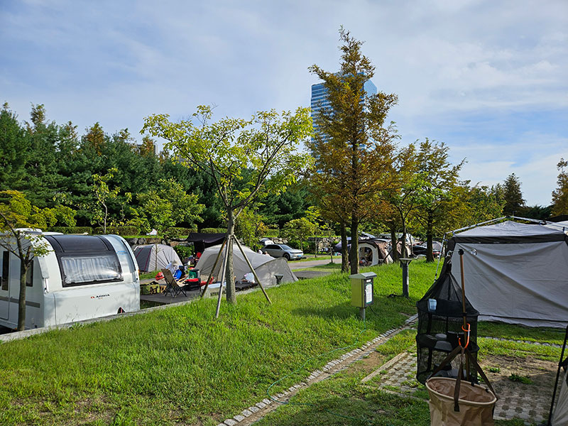 광교호수공원 가족캠핑장 전경2