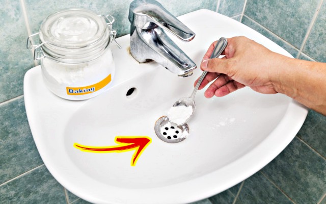 막힌 세면대 뚫는 방법, 베킹파우더 활용법, 천연세제 만드는법, 팁줌