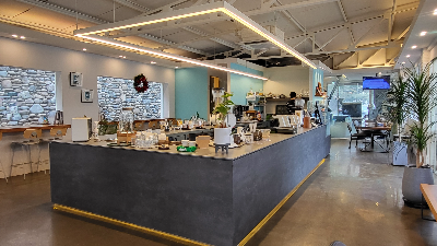 스티치커피 메인 인포에서 주문을 하거나 커피를 제조합니다.