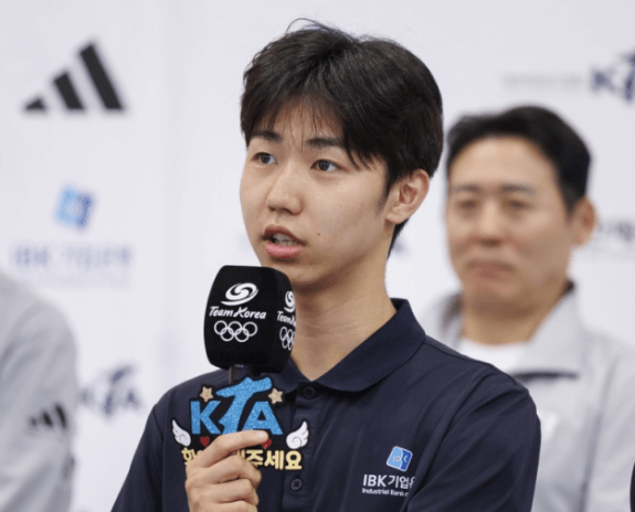 박태준 선수 사진