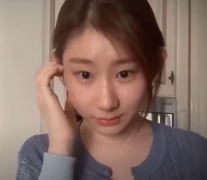 조곤조곤한 채령