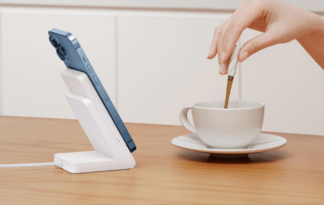 샤오미 맥세이프 거치 충전 형태