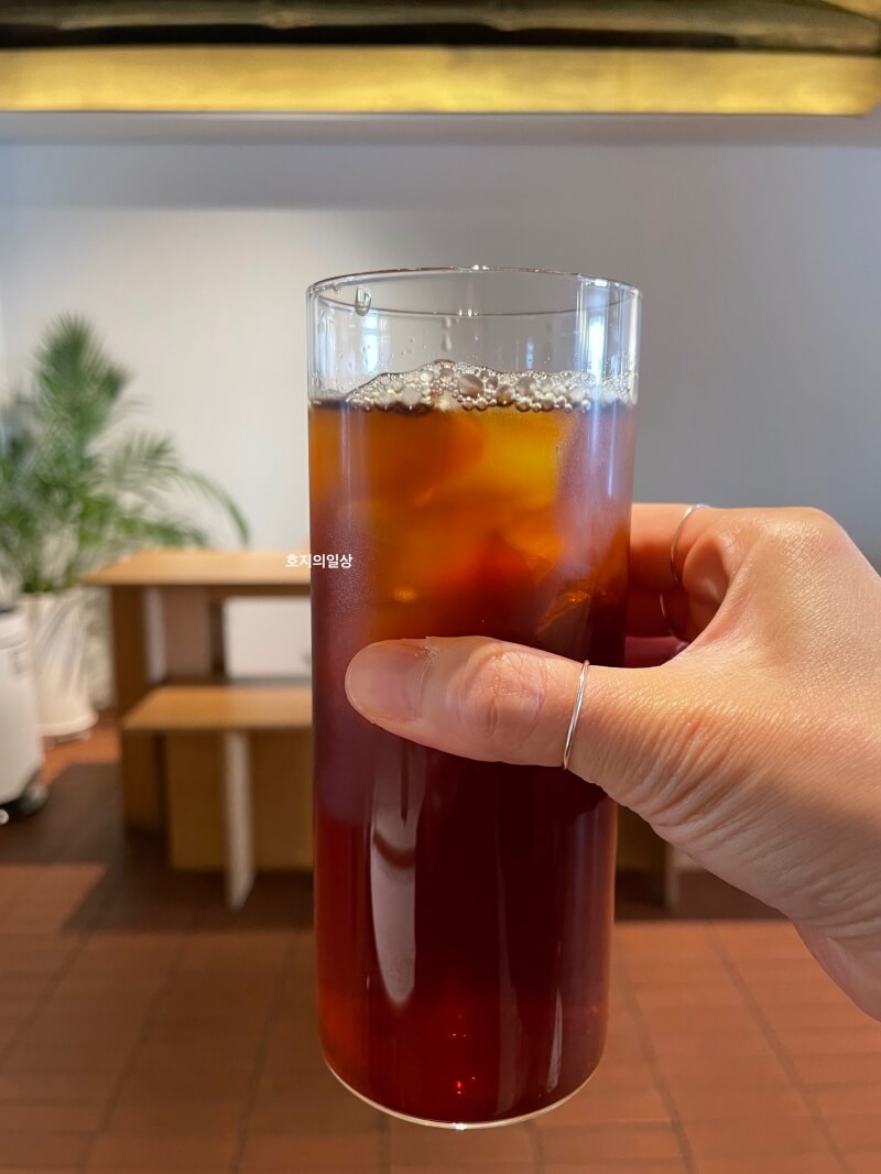 용산 용산역 카페 맛집 폰트 용산점 - 산미 커피