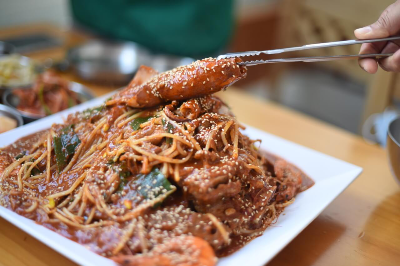 간장 뼈찜 중