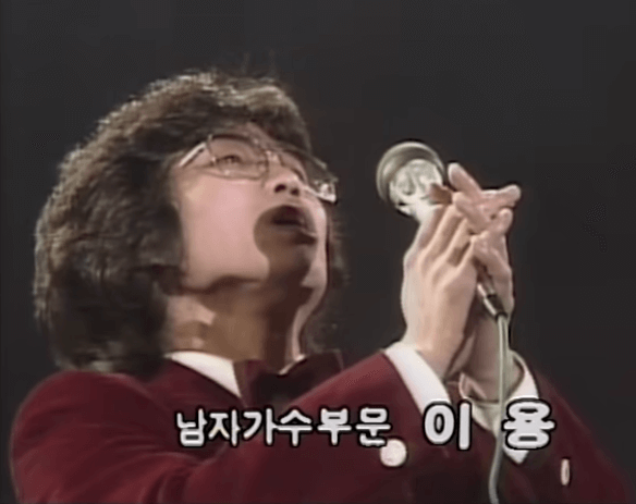 이용 잊혀진 계절 잊혀진 계절 가사 잊혀진 계절 의미 이용 데뷔곡 잊혀진 계절 가을 이별 노래 추천 시월의 마지막 밤 노래 잊혀진 계절 탄생 배경 잊혀진 계절 리메이크 이용 노래 가사 한국 대중가요 발라드 명곡