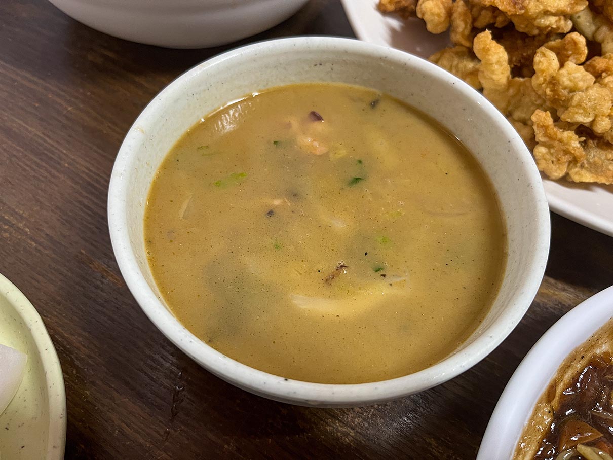 부광반점 초마면 국물