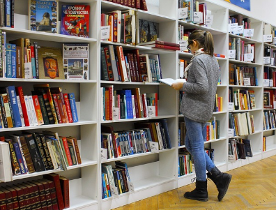 AI가 만든 소설, 인간 작가를 넘을 수 있을까?