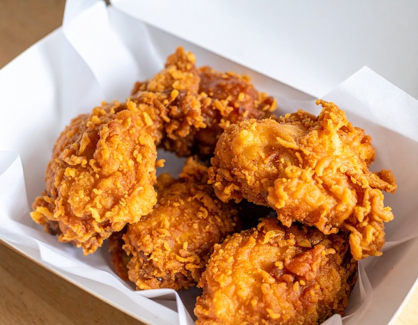 검마산자연휴양림 근처 기차역 치킨집