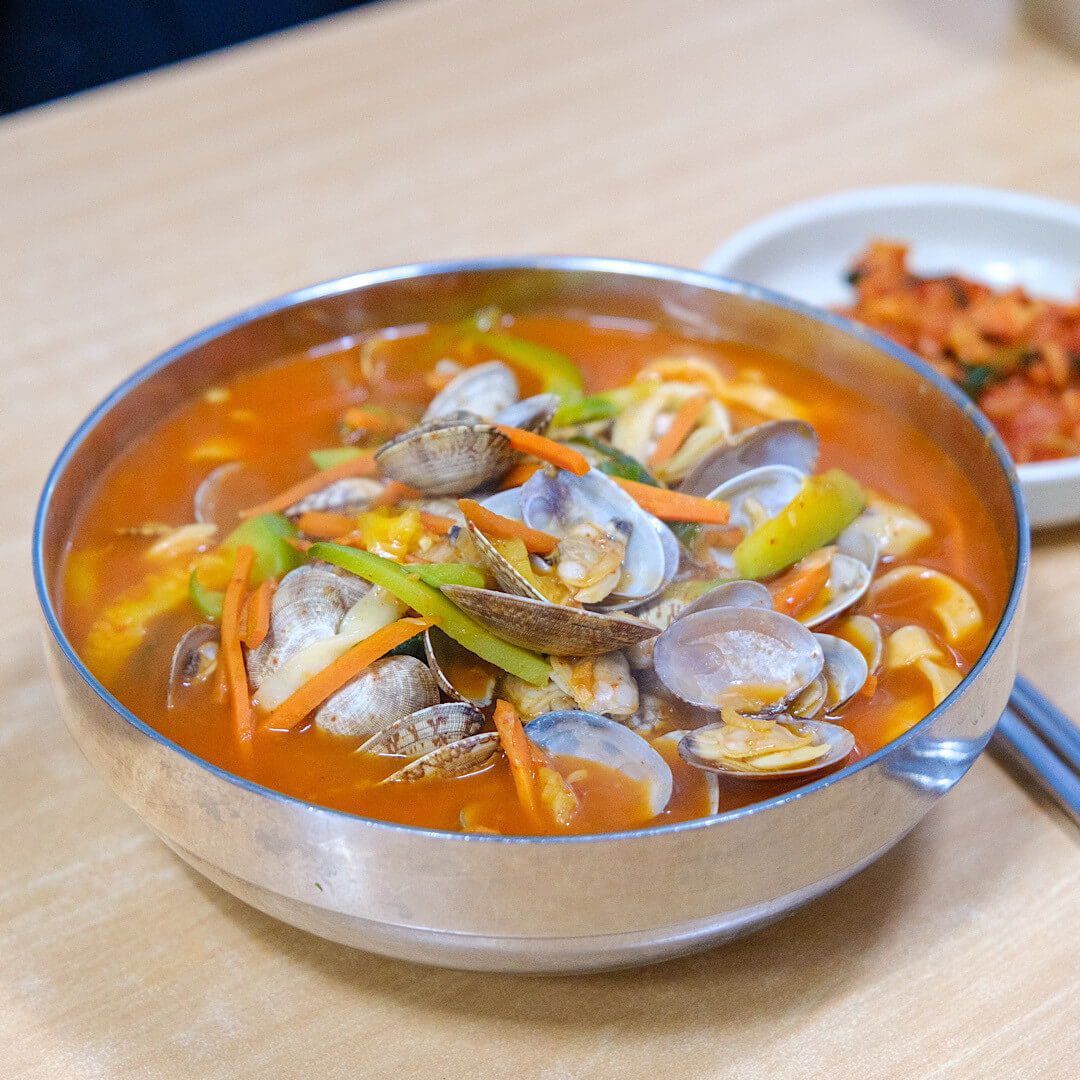 생방송투데이 맛의 승부사 인천 서구 바지락 칼국수 바지락 손만두 맛집 대부도 바지락칼국수 본점 생방송투데이 3773회