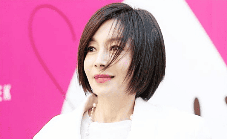 배우-황신혜