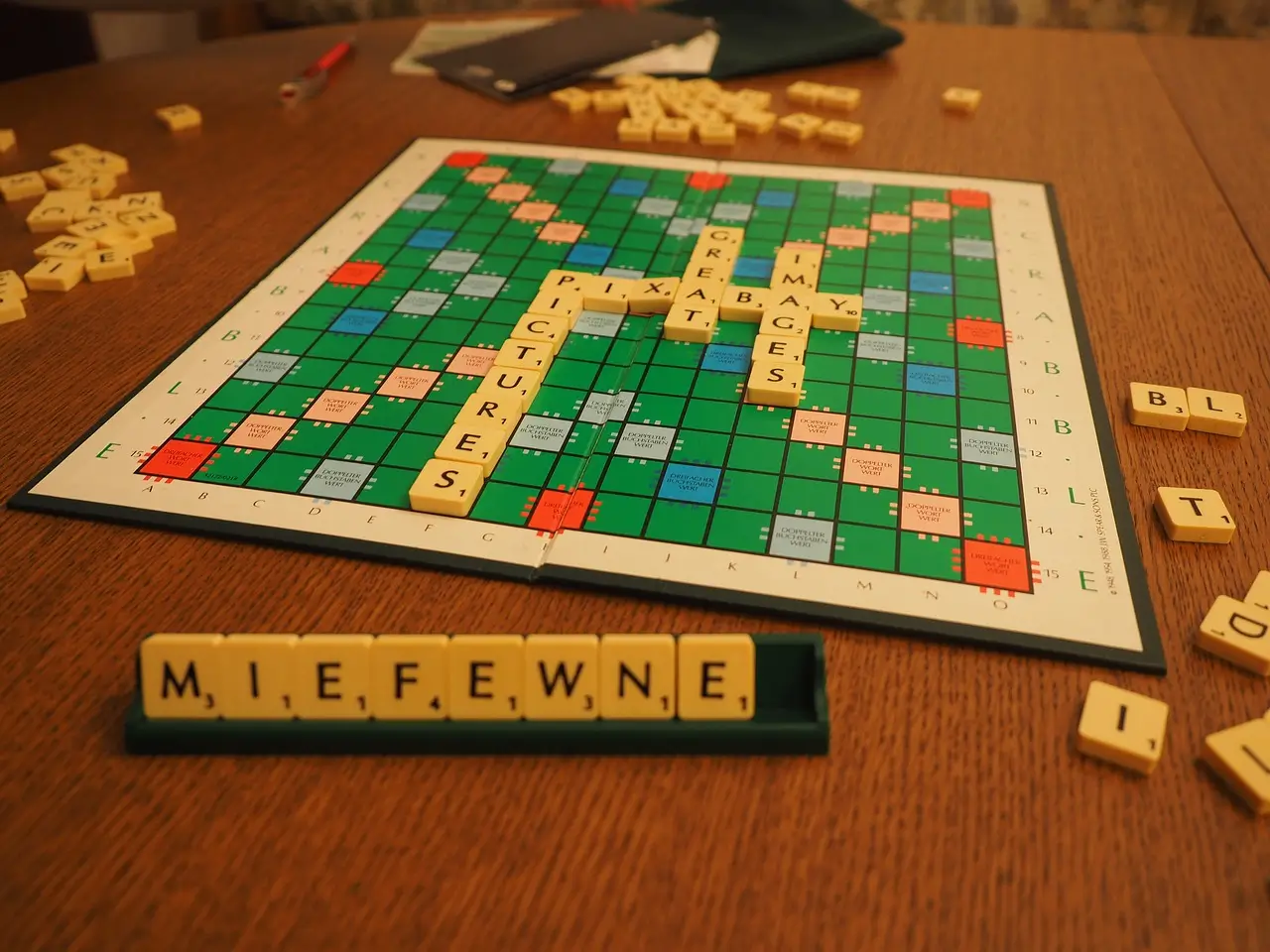 scrabble-2876136_1280