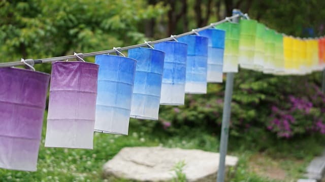 한지, 종이를 넘어 예술이 되다 – 현대 디자인과 만난 한지