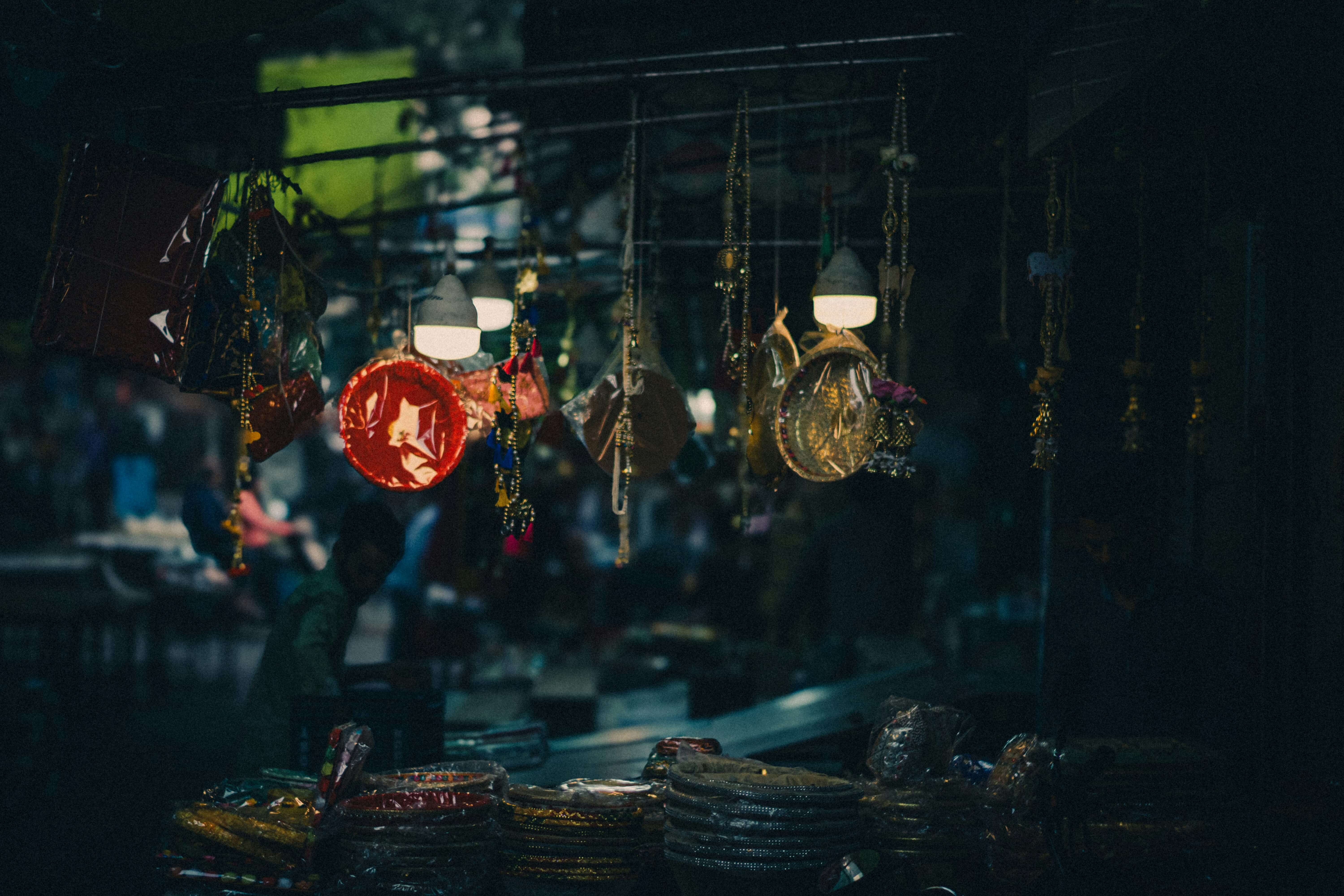 화가 박수근의 작품 <시장>