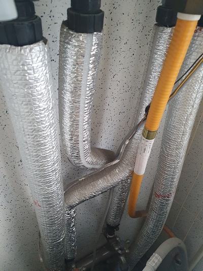 대성셀틱보일러 가스와 수도관