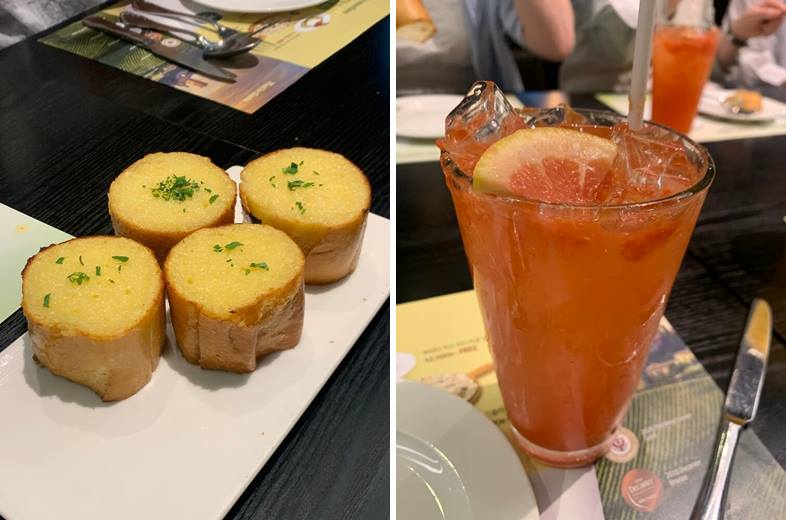 바게트빵 및 자몽 에이드