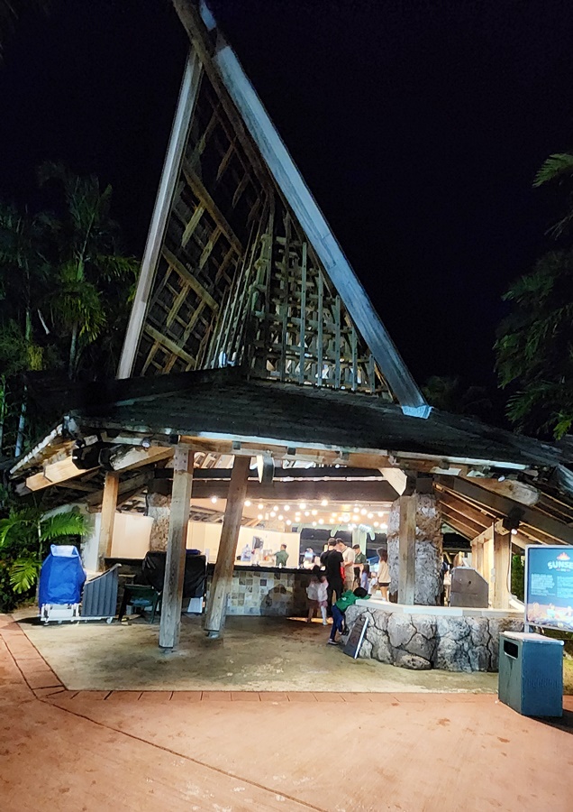 높은 지붕의 멋진 선셋 BBQ입구