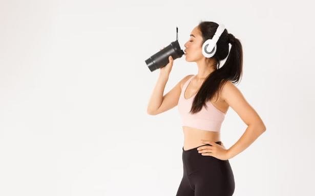 물마시는 이미지