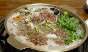 먹음직스러운 소고기 전골