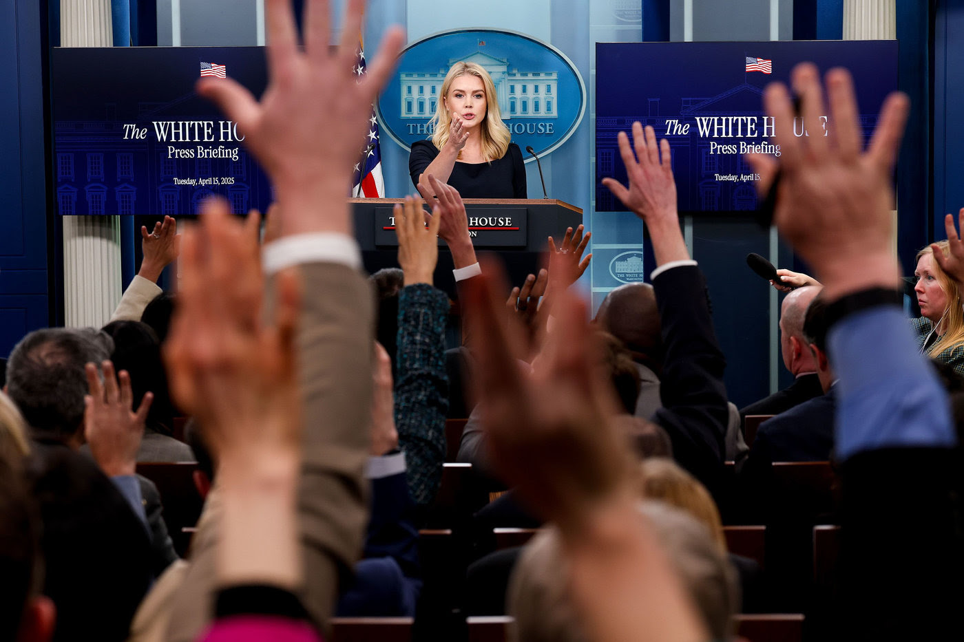 美 "이번주 34개국과 무역 회담… 中과의 새 합의 잘 진행 중"