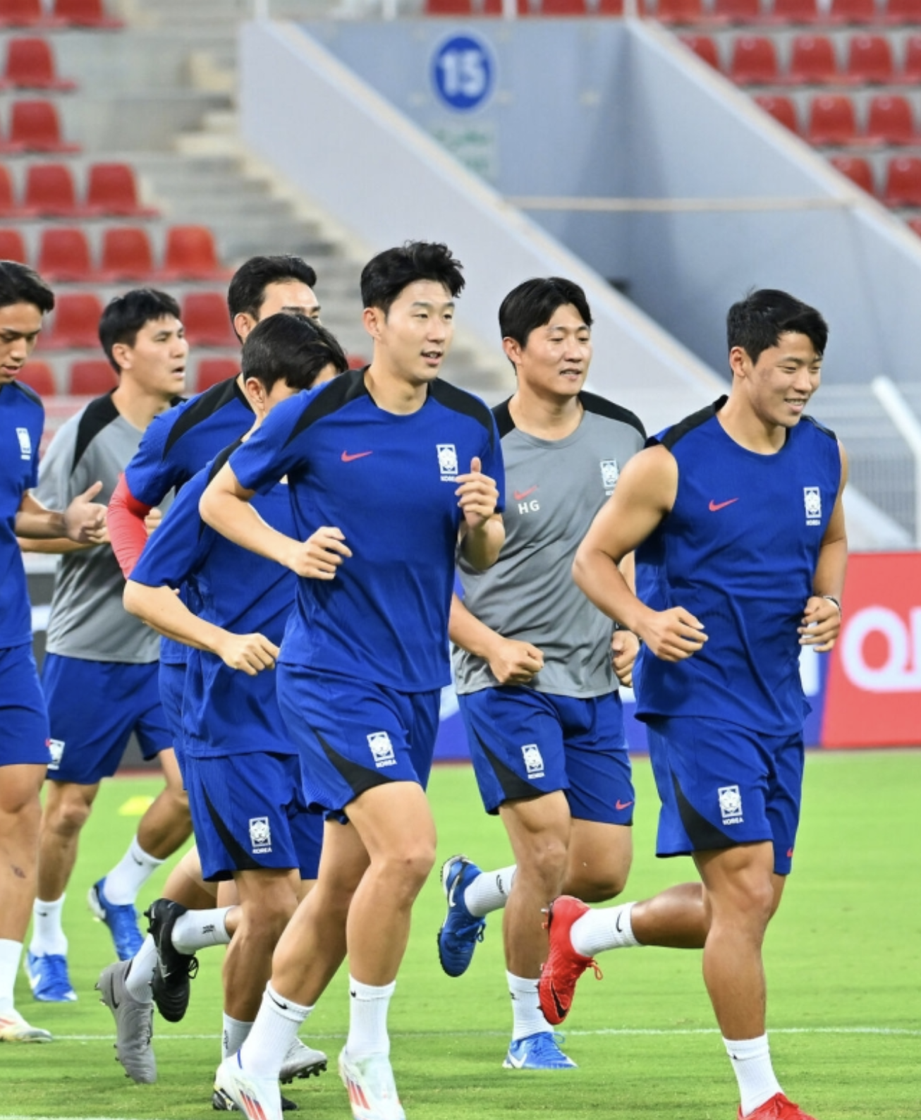 오만전을 앞두고 술탄 카부스 종합운동장에서 마지막 훈련을 하는 대한민국 대표팀