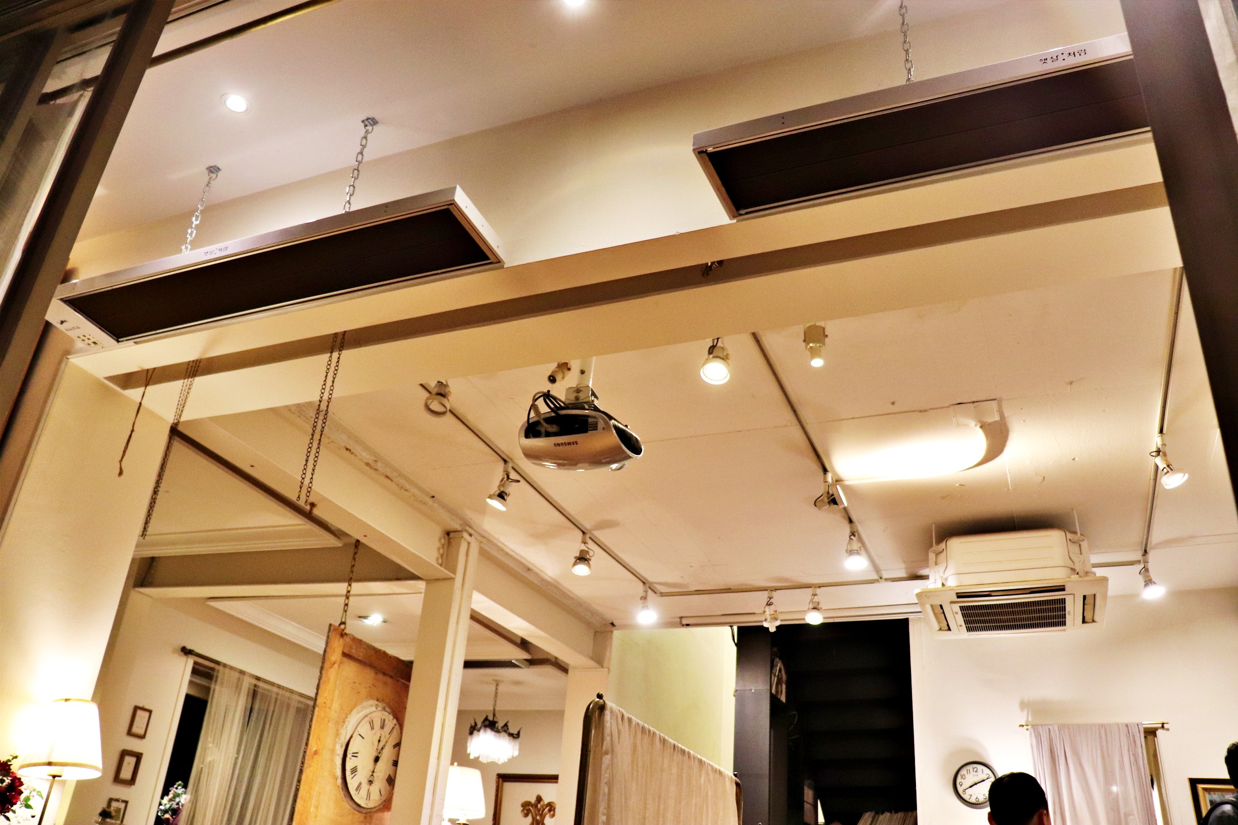 카페난로 외풍차단