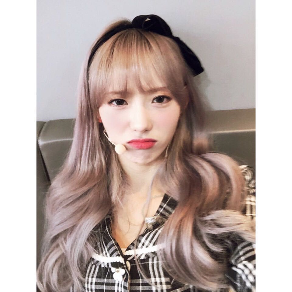 우주소녀 루다 인스타그램 사진 몸매