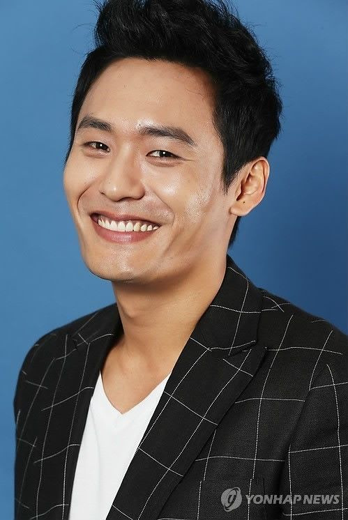 최대훈 배우 프로필