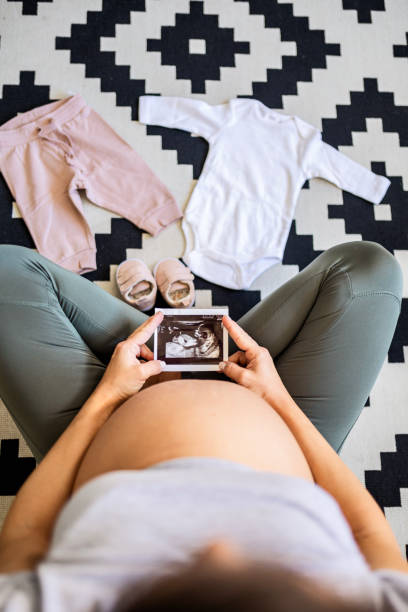 제왕절개로 아기를 낳는 꿈