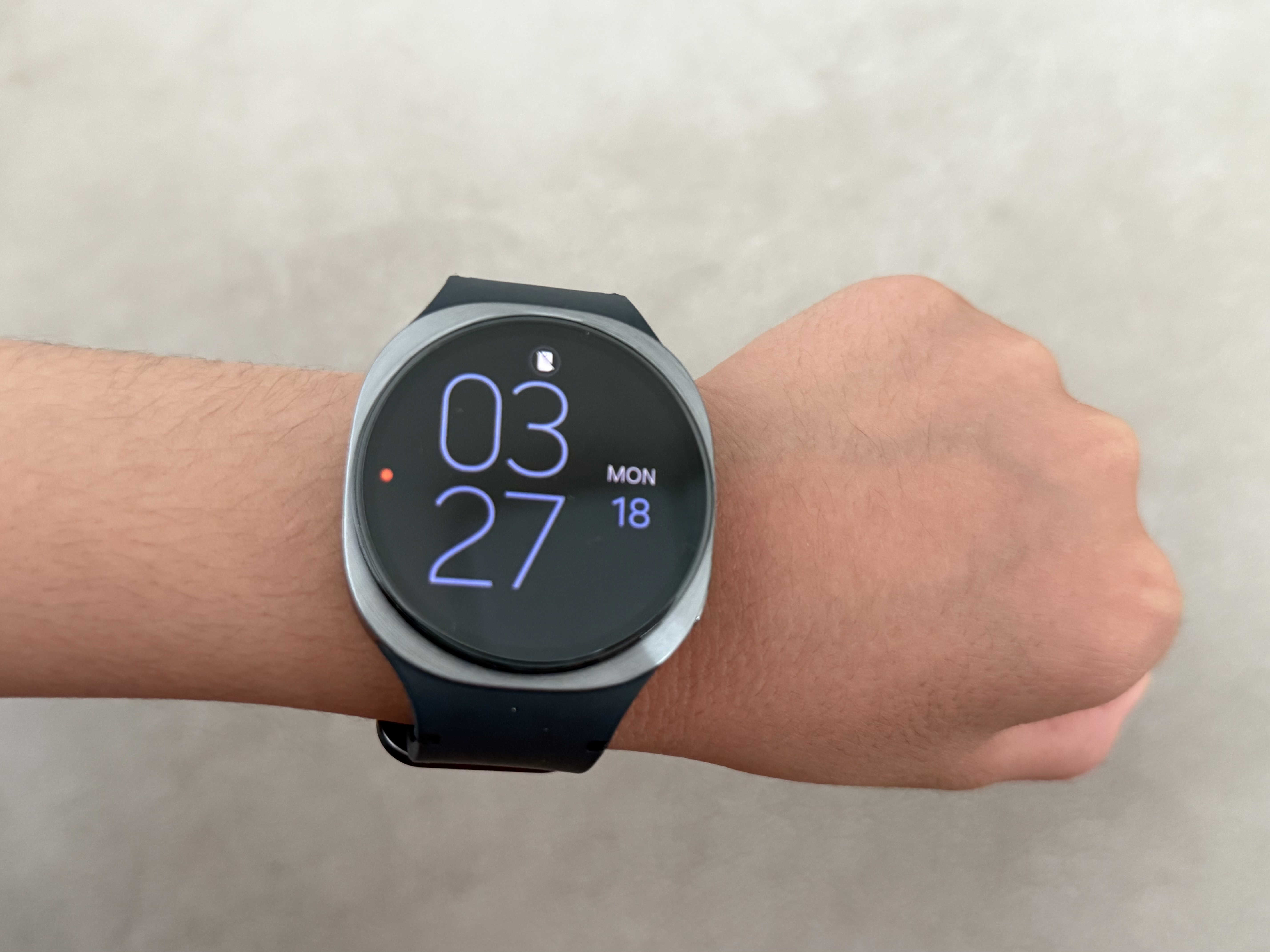 초등생 갤럭시워치 착용