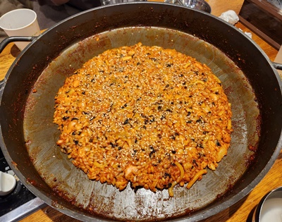 딱되지볶음밥