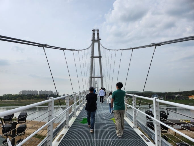 여주도자기축제-남한강출렁다리