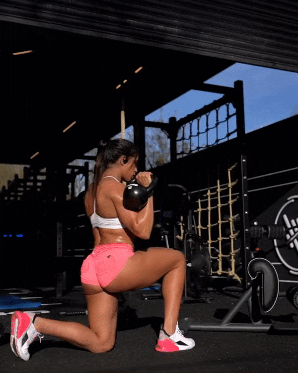 Lunge-overhead kettlebell shoulder press