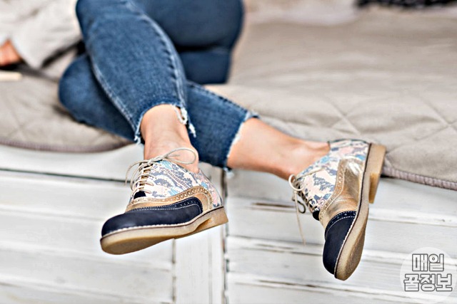 외국의 황당한 생활 문화,침대 위 신발