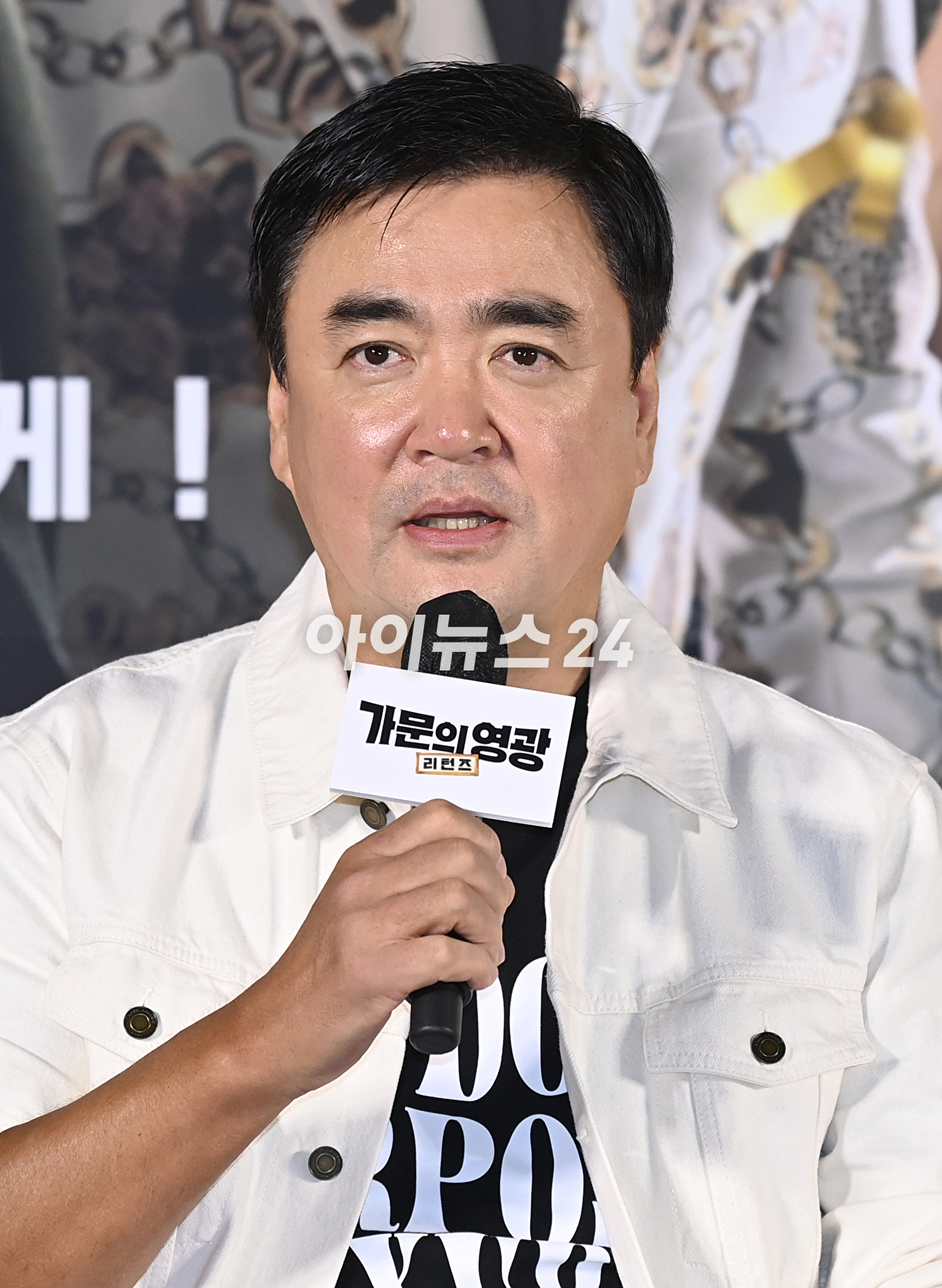 영화감독 정원태가 5일 오전 서울 용산구 CGV용산아이파크몰에서 열린 영화 &#39;가문의 영광: 리턴즈&#39;(연출 정원태 정용기) 제작보고회에 참석하고 있다. [사진=정소희 기자]