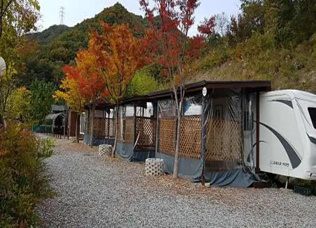 추월산 골드카라반캠핑장