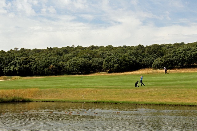 멋진샷을 날리는 선수
