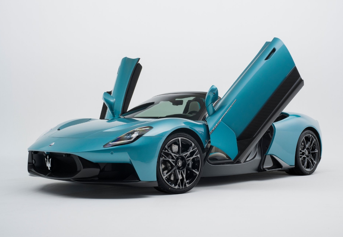 마세라티 MC푸라