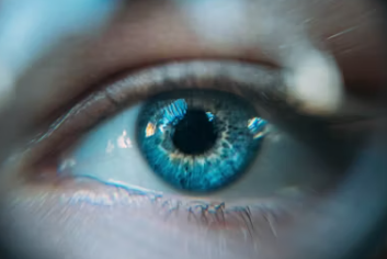 눈밑 처짐 없애는 방법 수술 마사지 예방