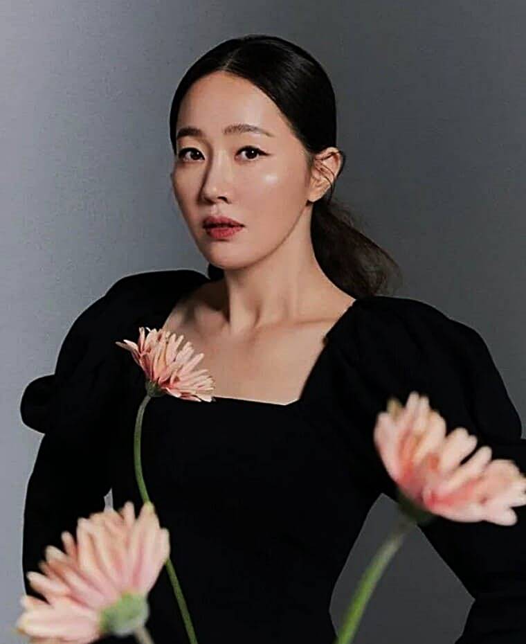 배우-엄지원