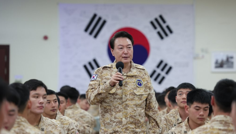 UAE 순방중 파병된 국군 아크부대 방문한 윤석열 대통령