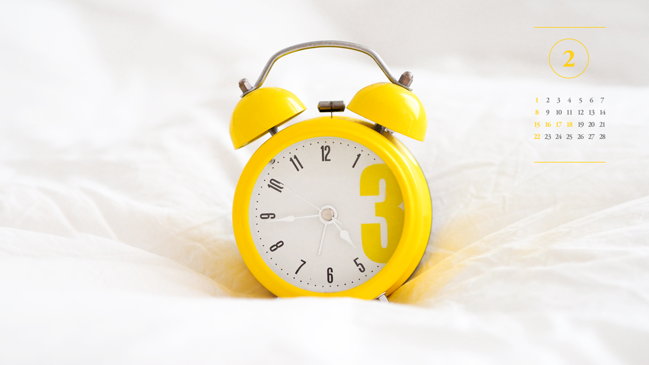 09 노란색 탁상시계 A - 2026년2월 달력배경화면