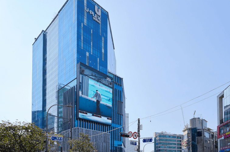 무신사 스탠다드 현대백화점 신촌