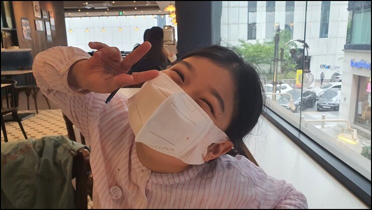 까불거리는-은지