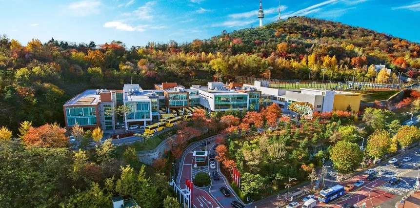 용산국제학교 (YISS) 전경사진