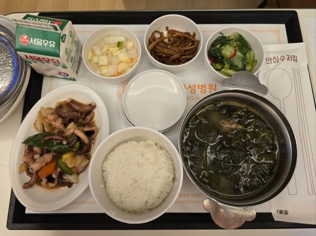 오징어볶음식사