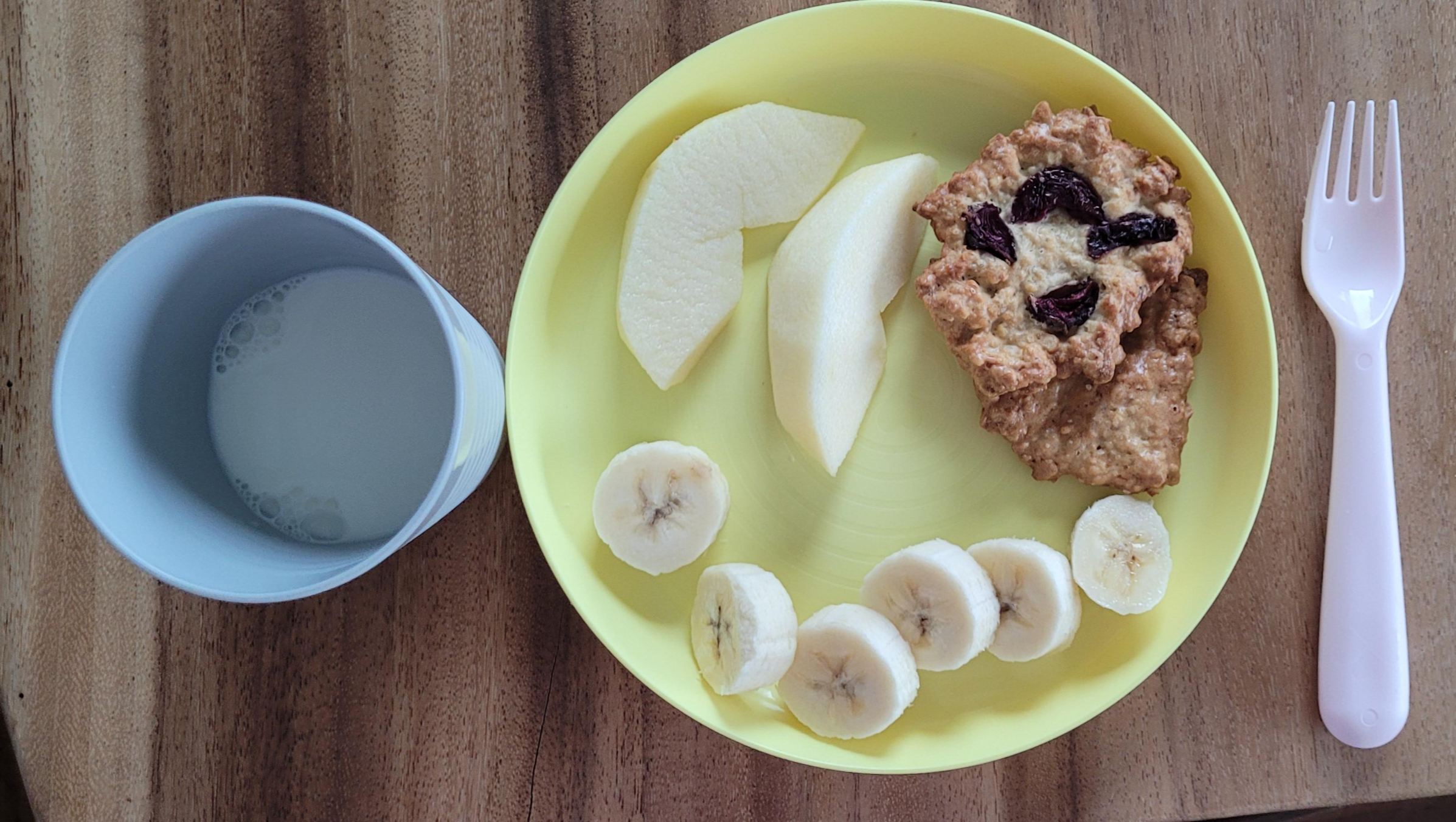 칼라스에 담은 아기 간식