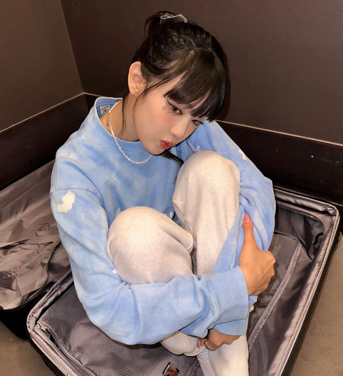 아이들 민니 사복